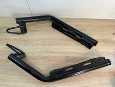 UNE PAIRE DE SUPPORT DE REPOSE