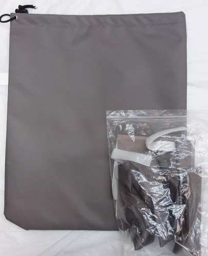 Housse universelle 31x37 pour