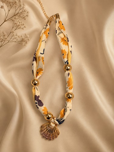 Collier foulard