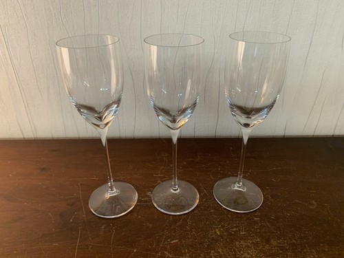 Verres vin rouge modèle - à,