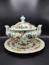 Superb earthenware tureen, Delft, signed Hubert Bequet, A24
