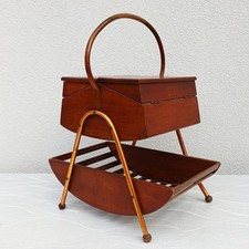 Travailleuse Ou Boite à