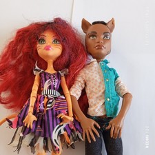 lot de2 Poupées Monster High Avec Vêtements voir photos