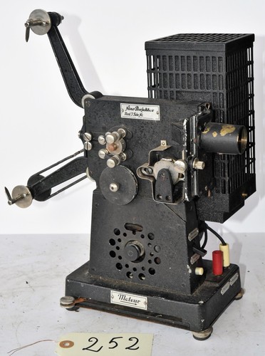 Projecteur nizo 252 - j,