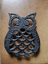 Owl small cast iron trivet/decoration