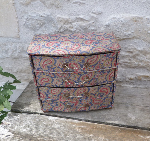 Boite vintage 1960 - , en