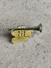 Pin’s Madison Trompette +
