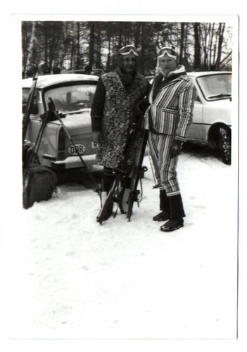 Photo women with - skis, in
