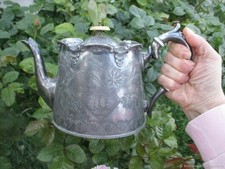 Théière ancienne Papillon et