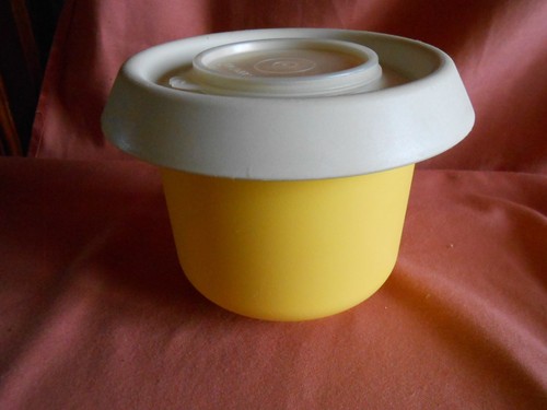 Tupperware chantilly - à,