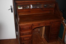 bureau à volet roulant