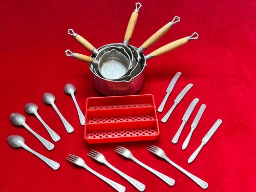 Lot casseroles de dinette - de,