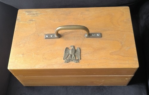 Vieille caisse vintage bois - caisse,