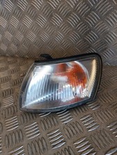 Clignotant avant gauche -