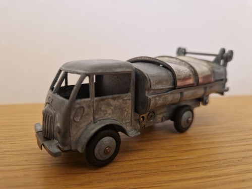 Dinky toys camion - toys,