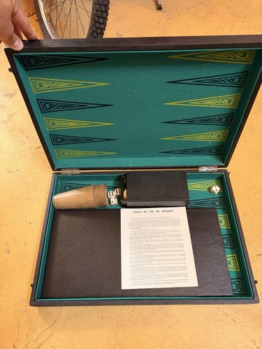Ancien jeu boîte - ancien, backgammon