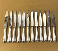 12 couteaux à entremet
