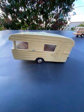 37 CARAVANE POUR CIRQUE PINDER