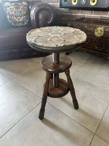 Ancien tabouret bois foncé - en,