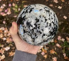 Boule De Cristal En Pierre De