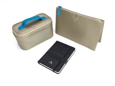 2 Trousses de toilette