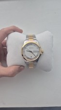 Montre Gucci G-Timeless