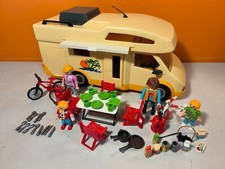 sympa Famille camping car 3647