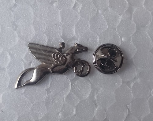 Pin arthus bertrand pégase - pin's,