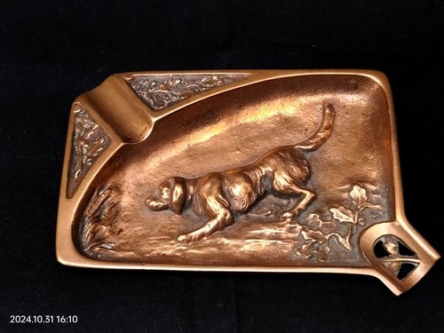 Cendrier bronze chasse - bronze.,
