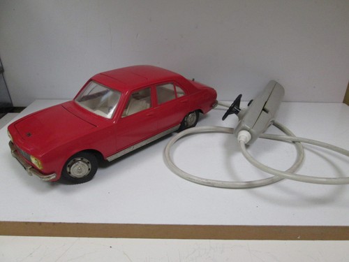 Peugeot 504 rouge red - 504,