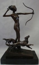 Statue Sculpture Chien Diane