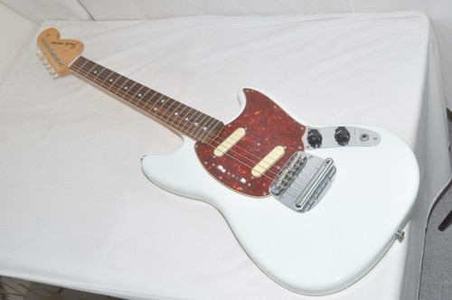 Guitare électrique fender - guitare,