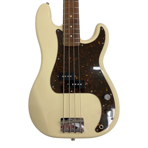 Guitare basse électrique