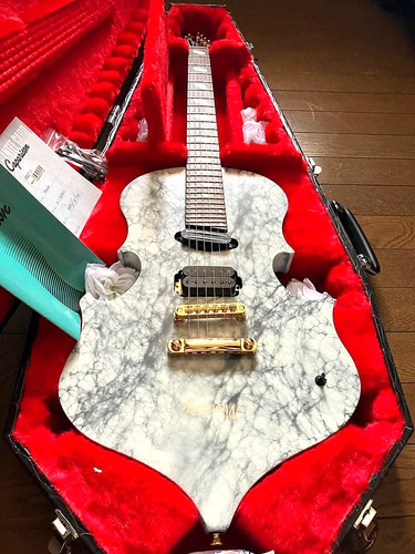 Caparison marcury gackt - marcury,
