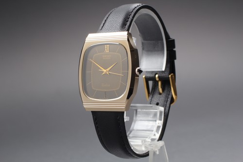 Presque comme neuf montre - comme, neuf]