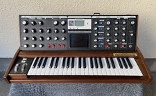 Moog Minimoog Voyager