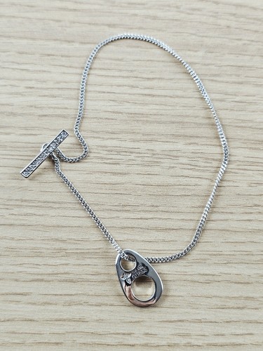 Collier chaîne avec - , pendentif
