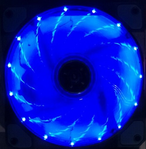 Boîtier ventilateur 12cm - pc,