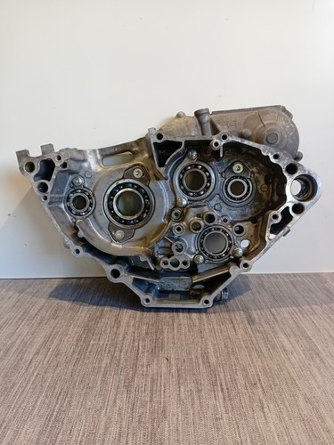 Carter moteur intérieur droit - carter,