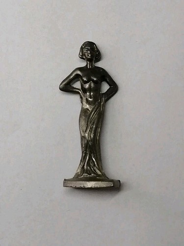 Figurine etain femme - 95,
