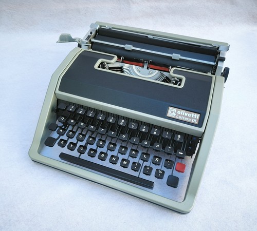 Machine écrire olivetti - à,