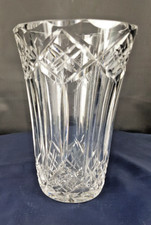 SAINT LOUIS , VASE EN CRISTAL