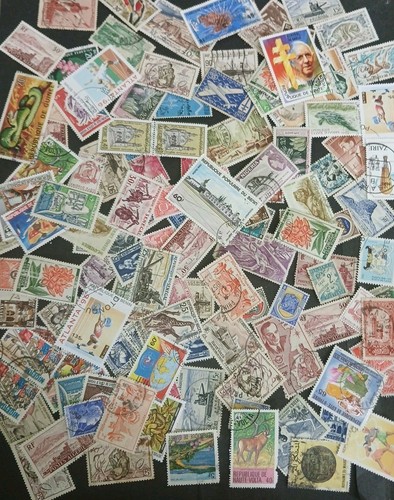 200 timbres des anciennes - 200,