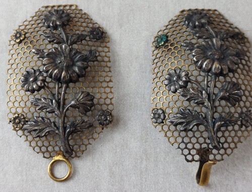 Ancien pendentif artisanal