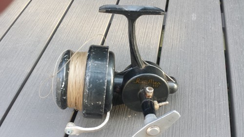 Ancien moulinet pêche au - de,