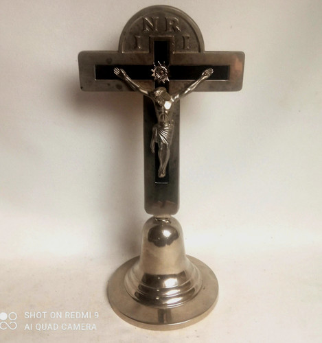 Rare grand crucifix sur - *,