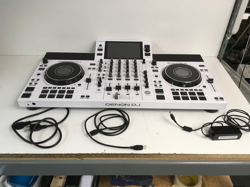 Denon live - 4, (p24036992)