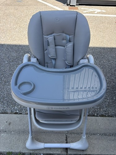 Chaise haute bébé - chaise,