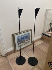 Support de haut-parleurs système home cinéma simple JBL ESC 333 et ESC 300.