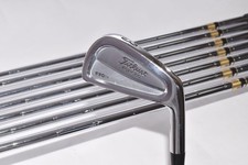 8 pièces Titleist 690 CB